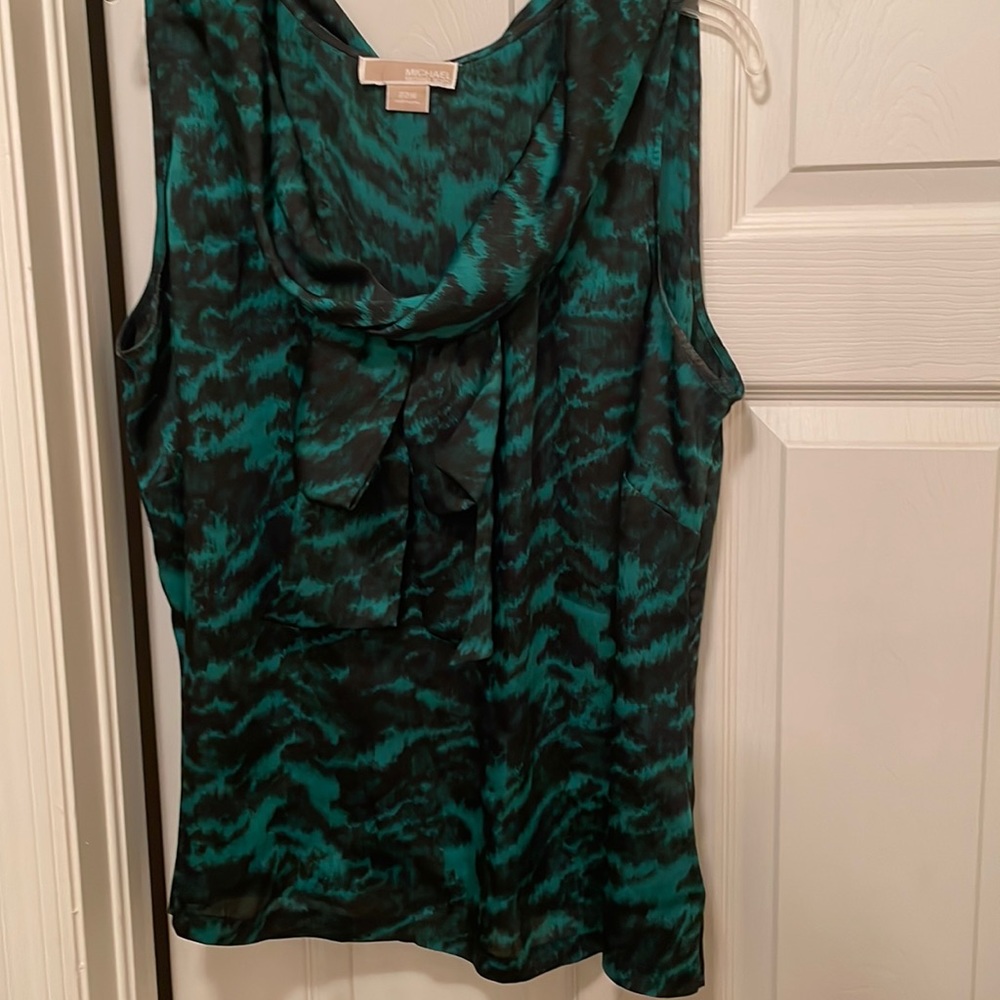COPY - Classic Michael Kora top.